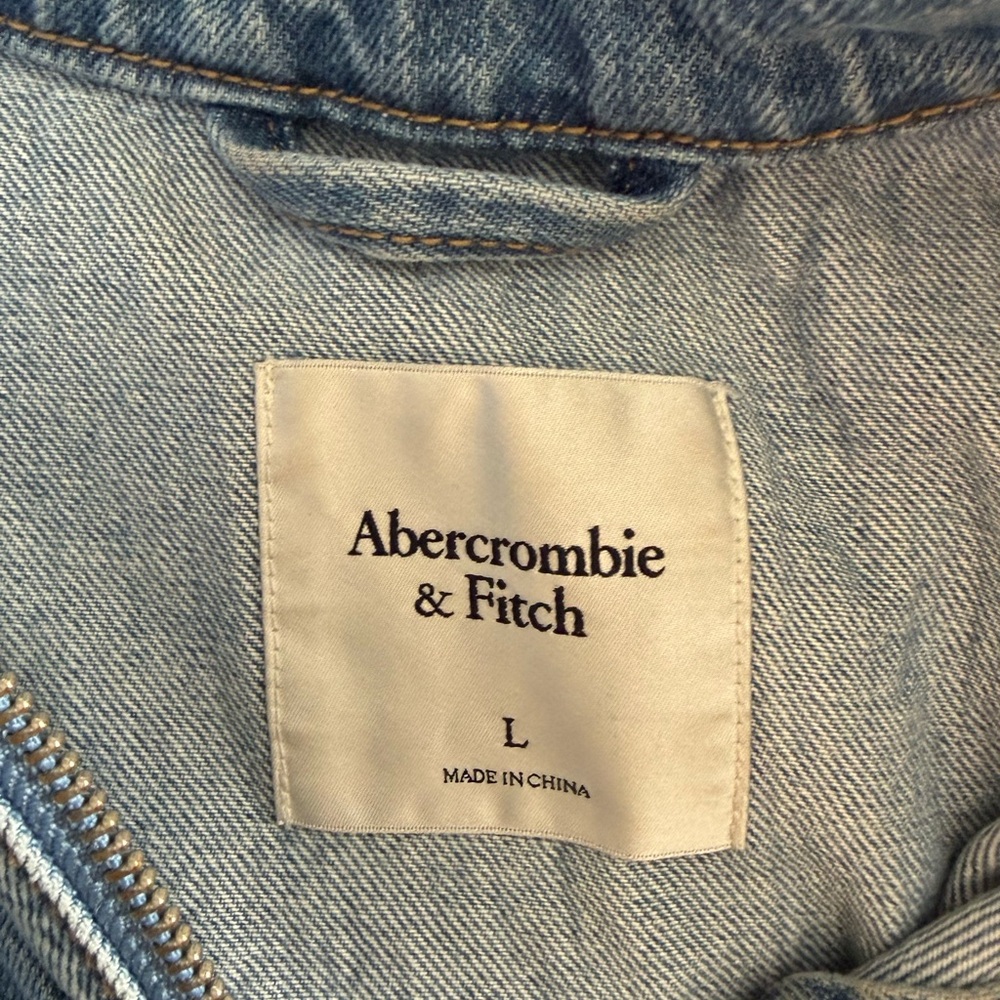 Abercrombie Zip-up Jean Jacket Size Large - Picture 3 of 3